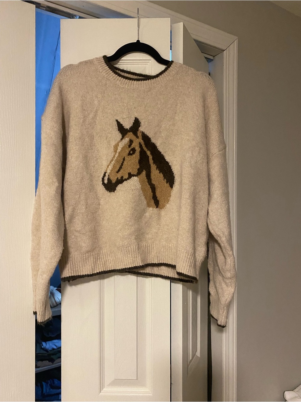 Cream Horse-Graphic Crewneck Sweater
